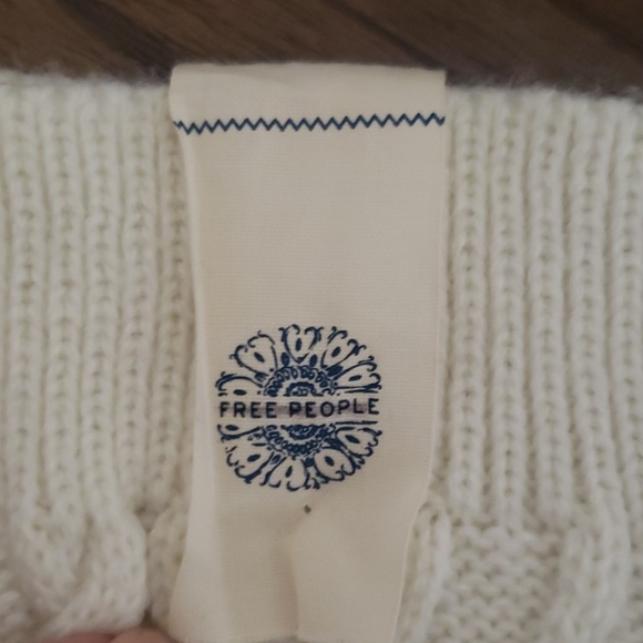 Free People Ivory Cable Knit Socks - Picture 2 of 4